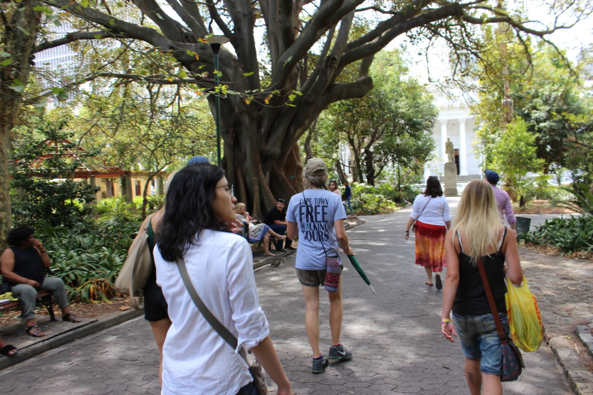 Discover the City on Foot: Free Walking Tours