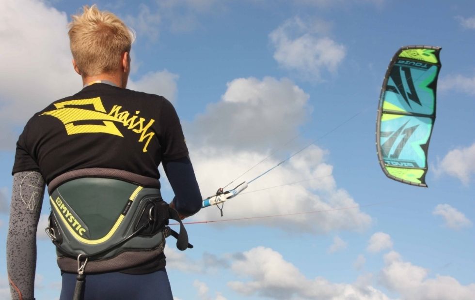Coastline Kite Surfing