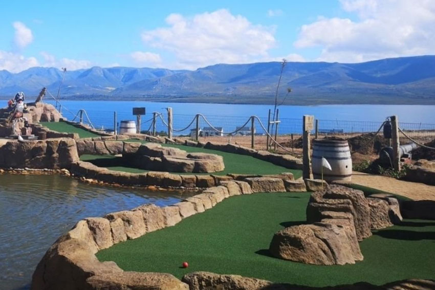 Pirate Adventure Golf